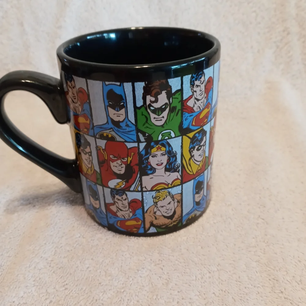 DC Comics Character Grid Ceramic Coffee Mug 12oz Black Interior & Glossy Finish